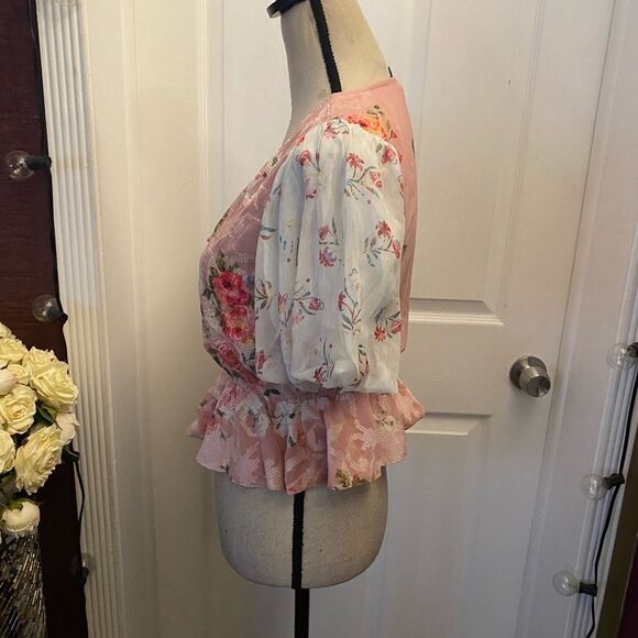 Hemant& Nandita rose floral embroidered top, XS - Picture 11 of 16